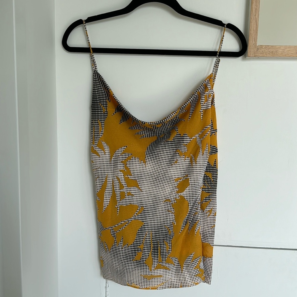 Aritzia Babaton Low Back Print Blouse Tank